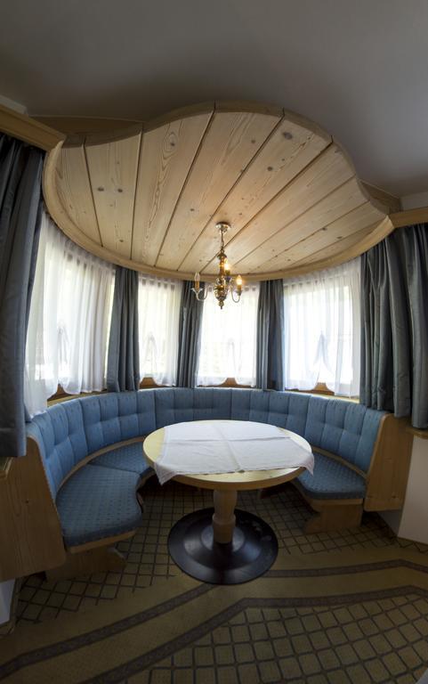 ניוסטיפט אים סטובאיטל Alpenhotel Fernau מראה חיצוני תמונה