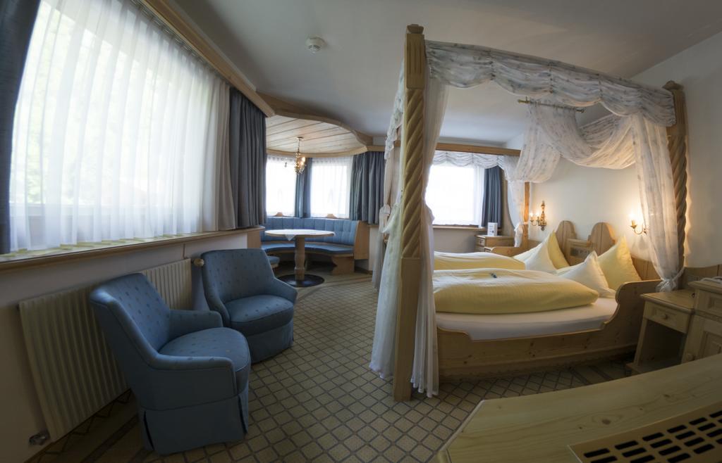 ניוסטיפט אים סטובאיטל Alpenhotel Fernau מראה חיצוני תמונה
