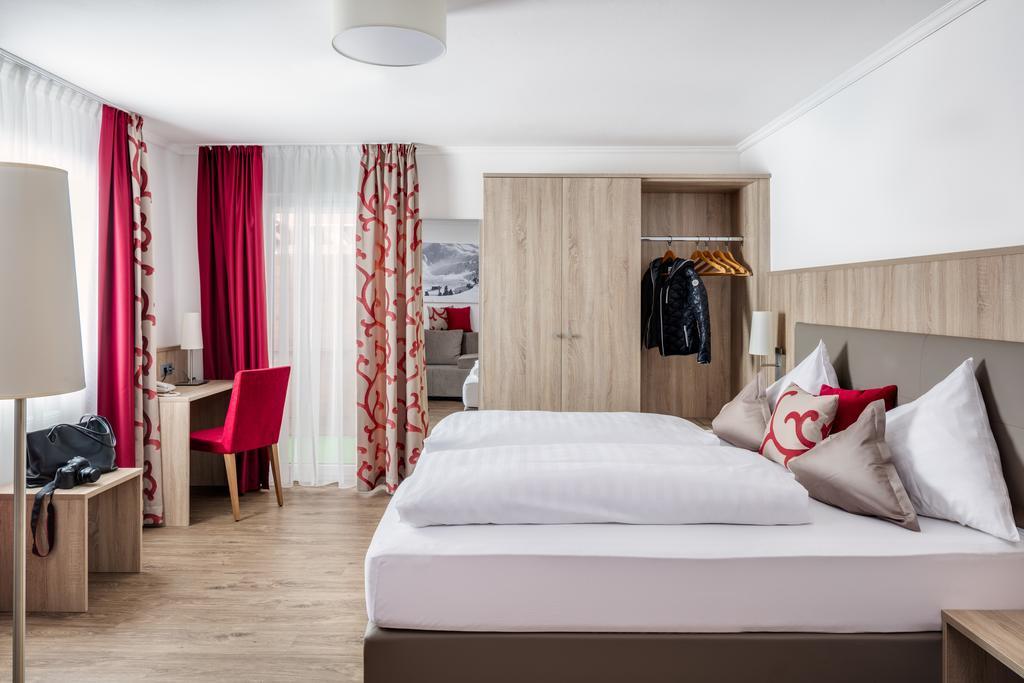 ניוסטיפט אים סטובאיטל Alpenhotel Fernau מראה חיצוני תמונה