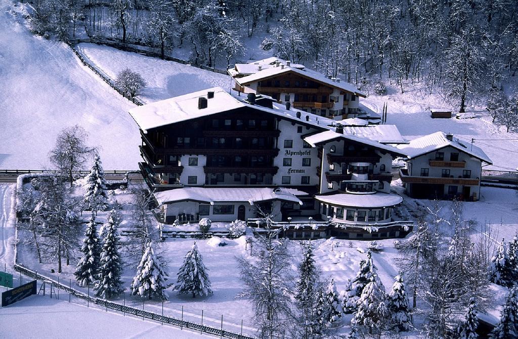 ניוסטיפט אים סטובאיטל Alpenhotel Fernau מראה חיצוני תמונה