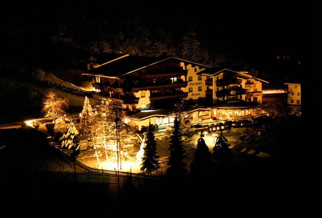 ניוסטיפט אים סטובאיטל Alpenhotel Fernau מראה חיצוני תמונה