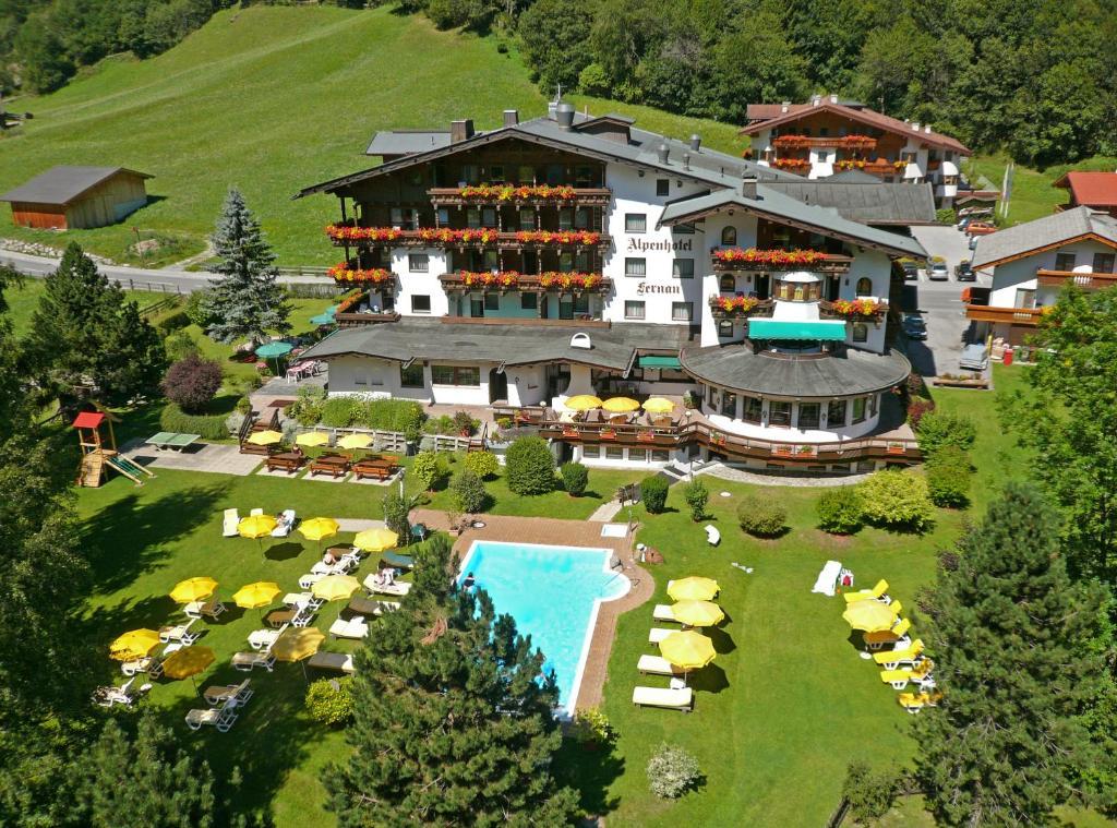 ניוסטיפט אים סטובאיטל Alpenhotel Fernau מראה חיצוני תמונה