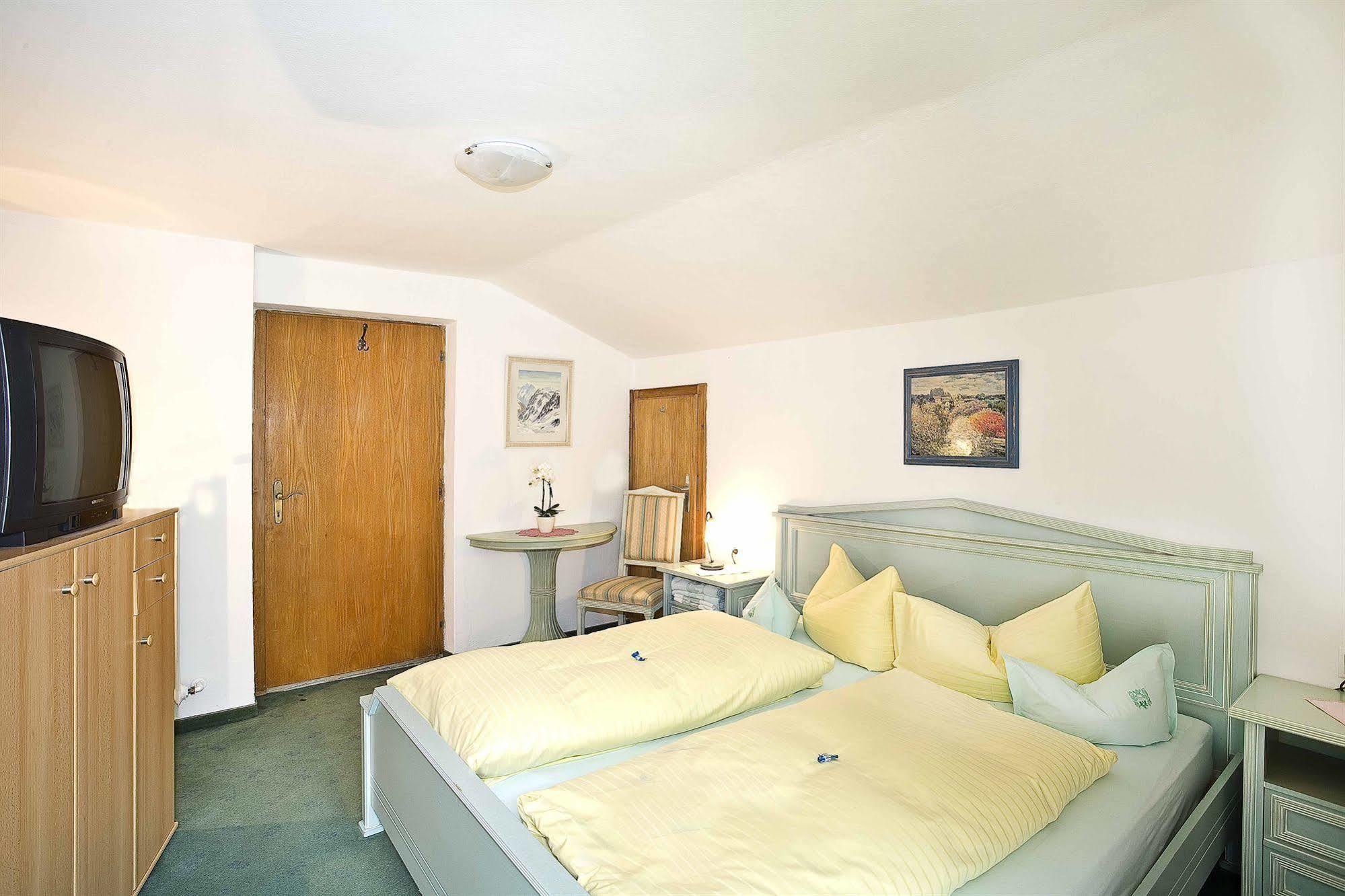 ניוסטיפט אים סטובאיטל Alpenhotel Fernau מראה חיצוני תמונה