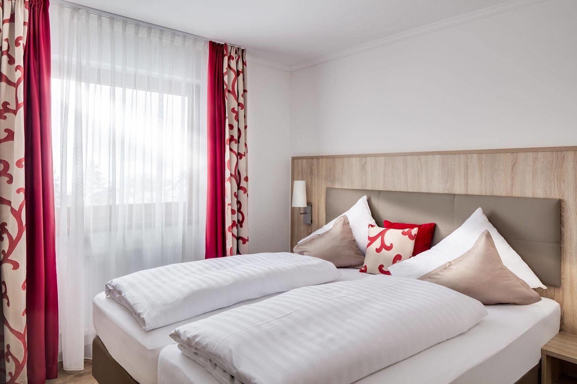 ניוסטיפט אים סטובאיטל Alpenhotel Fernau מראה חיצוני תמונה